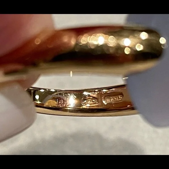 Pomellato “Luna” 18k Rose Gold & Chalcedony Cabachon Ring - Picture 4 of 10